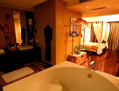 长沙芙蓉养生会所的黄昏恋：当爱情遇上八十岁